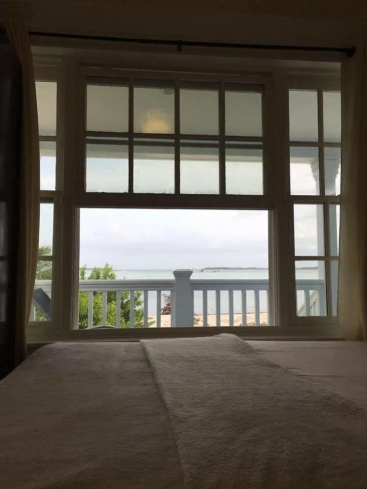 Mangrove Cay Sea View Villas Lisbon Creek Hotel